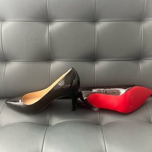 Red sole heels.. black patten leather